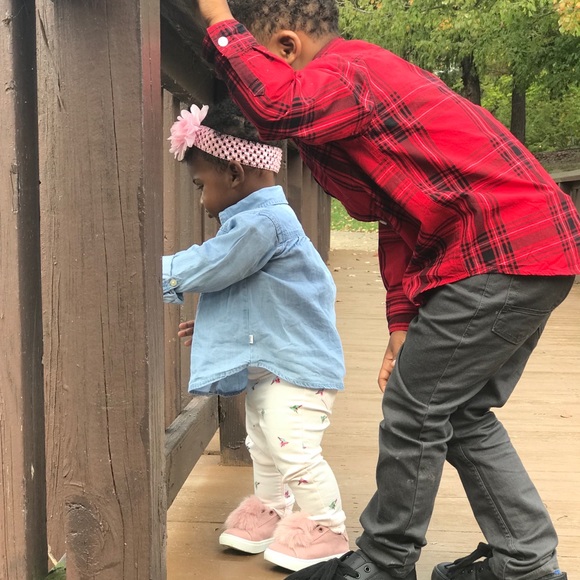 Meet your Posher, Cyndi My family is EVERYTHING!!! - Picture 6 of 7